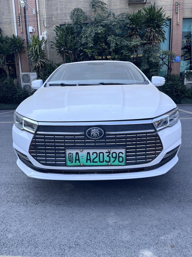 BYD QinEV