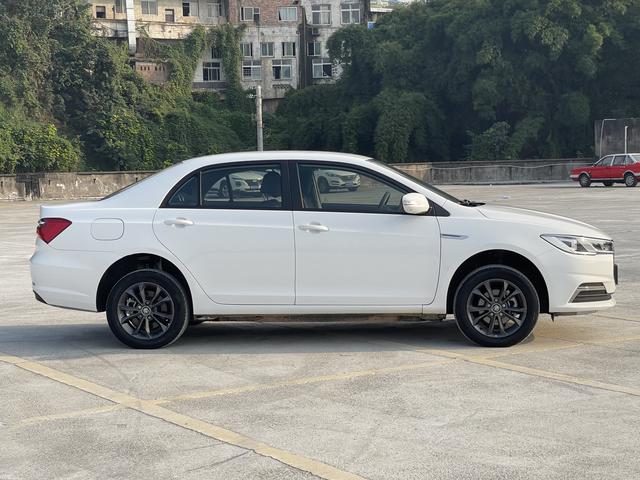 BYD QinEV