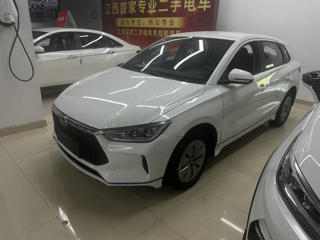 BYD e2