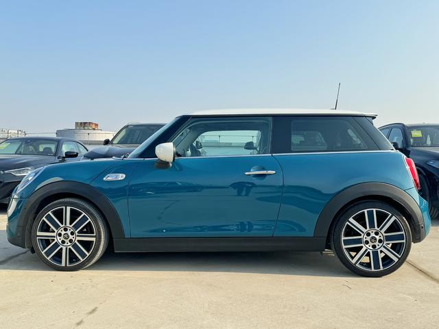 MINI MINI