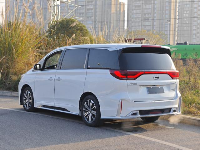 GAC Trumpchi M8