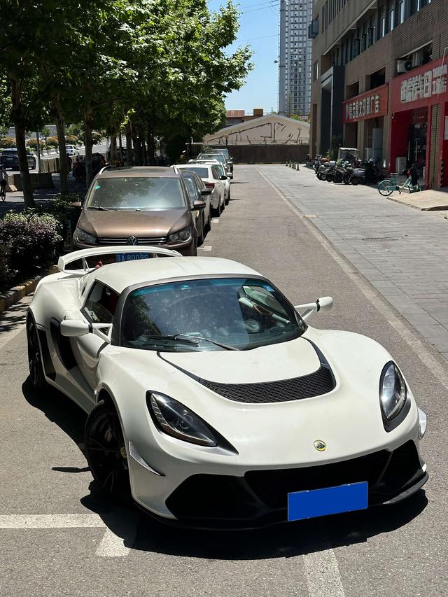 Lotus sports car Exige