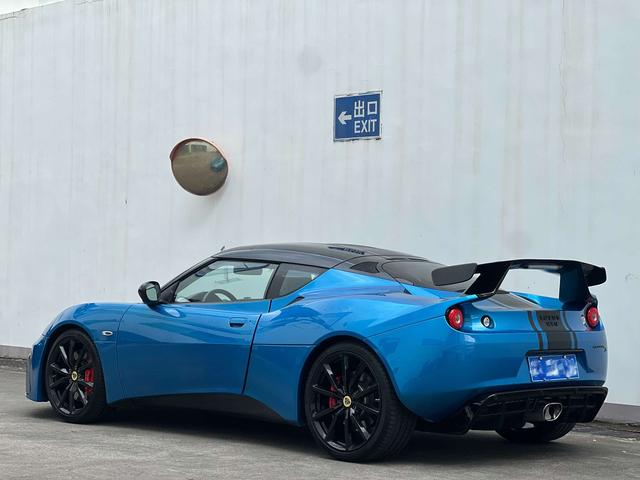 Lotus sports car Evora