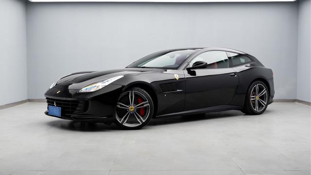 Ferrari GTC4Lusso