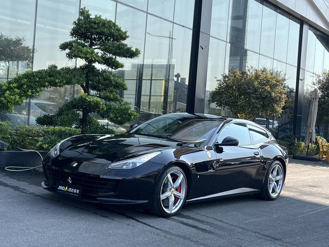 Ferrari GTC4Lusso