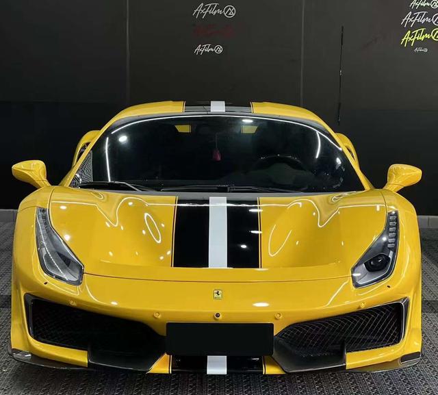 Ferrari 488