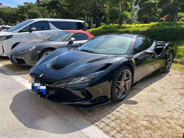 Ferrari F8