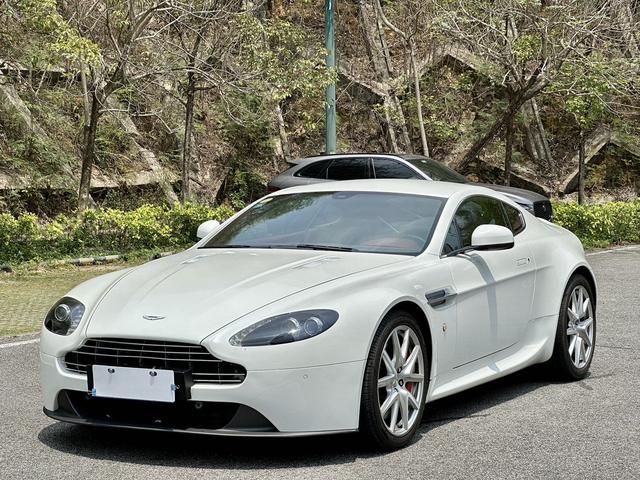 Aston Martin Vantage