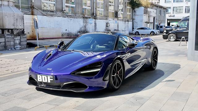 McLaren 720S