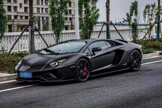 Lamborghini Aventador