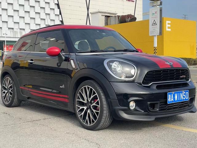 MINI JCW PACEMAN