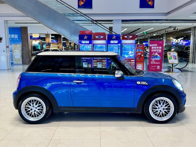 MINI MINI