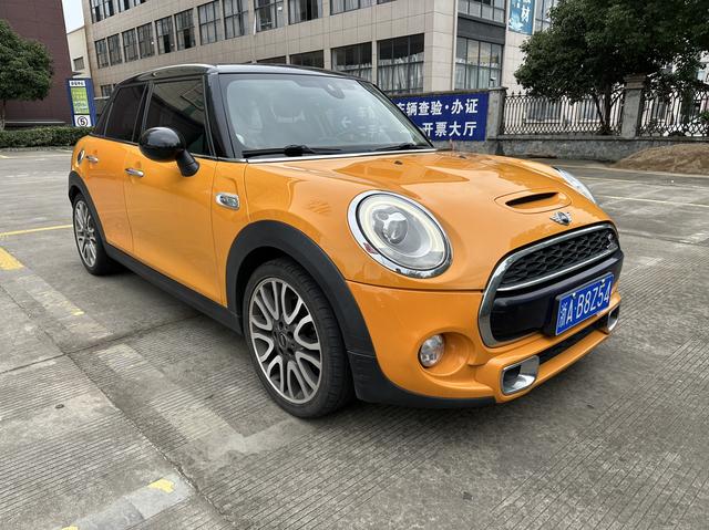 MINI MINI