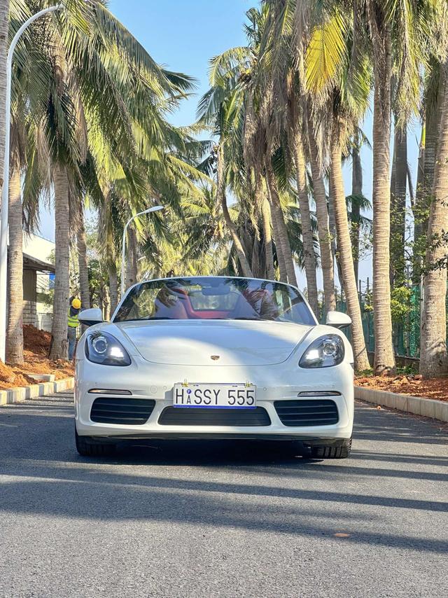 Porsche 718