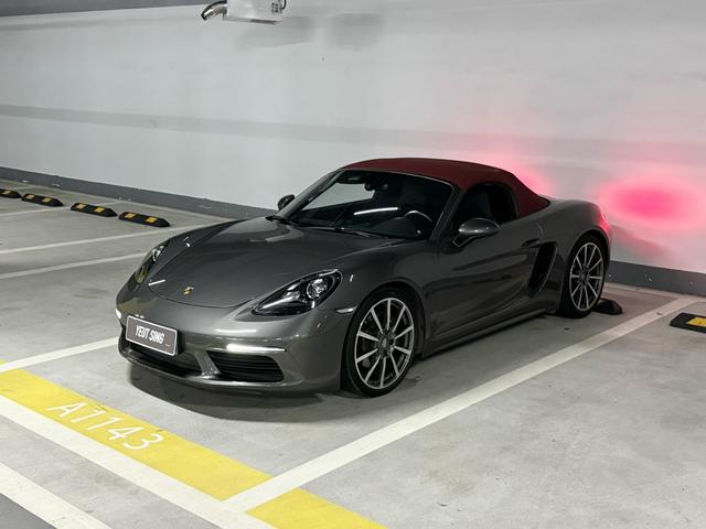 Porsche 718