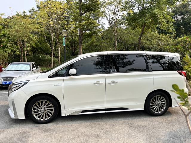 GAC Trumpchi M8