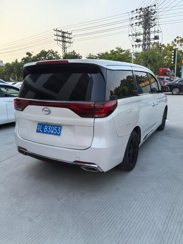 GAC Trumpchi M8