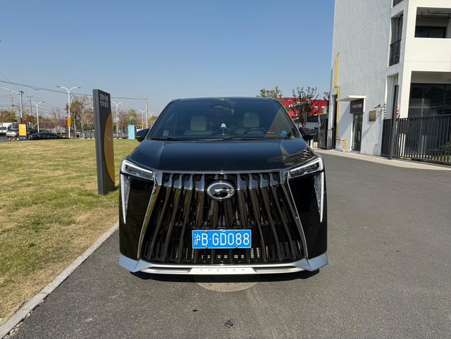 GAC Trumpchi M8