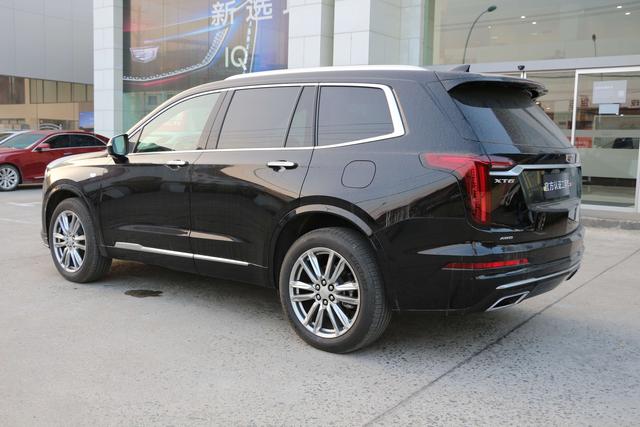 Cadillac XT6