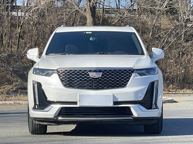 Cadillac XT6