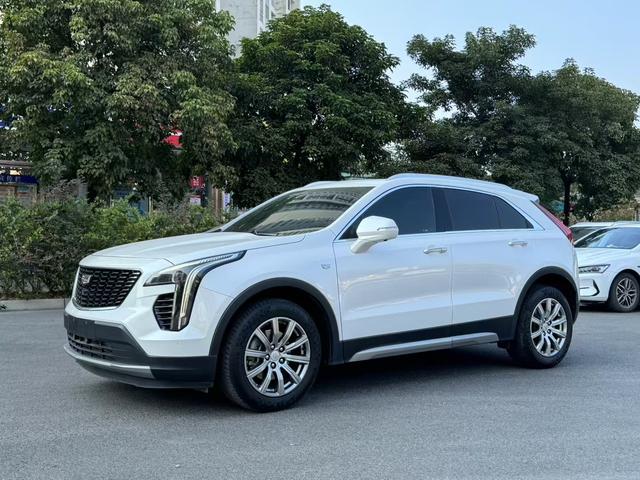 Cadillac XT4