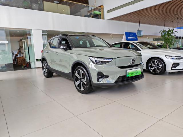 Volvo XC40 EV