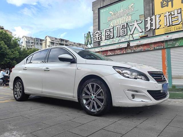 Peugeot 408