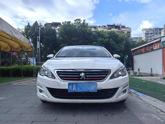 Peugeot 408