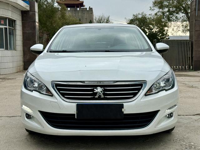 Peugeot 408