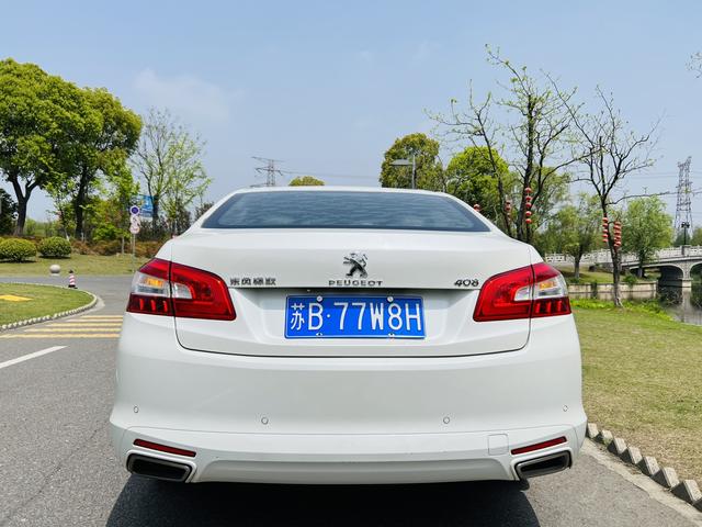 Peugeot 408