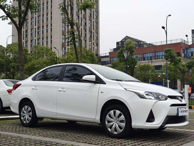 Toyota YARiS L Enjoy