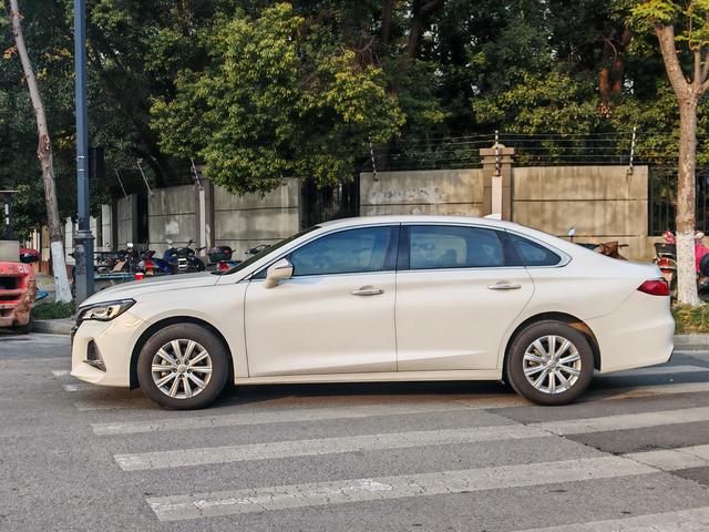 GAC Trumpchi GA6