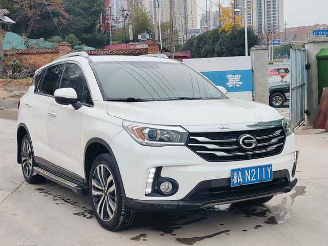 GAC Trumpchi GS4