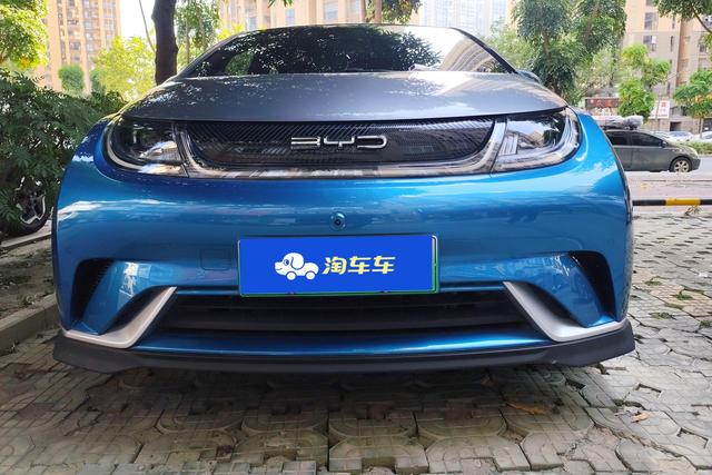 BYD Dolphin