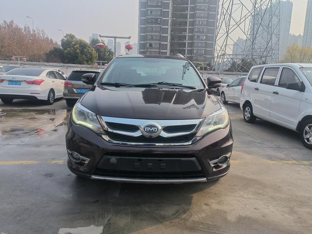 BYD S7