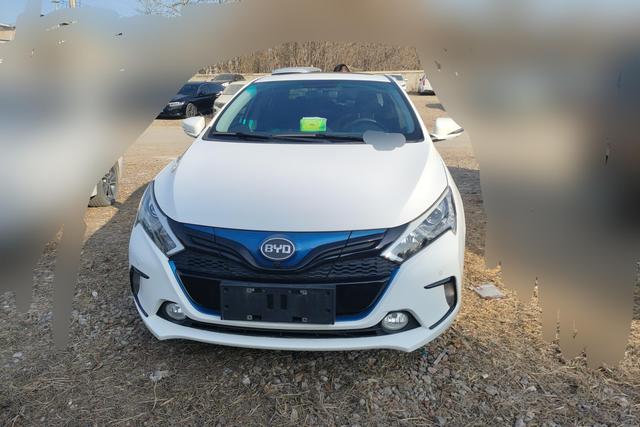 BYD QinEV