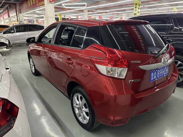 Toyota YARiS L to dazzle