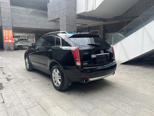 Cadillac SRX