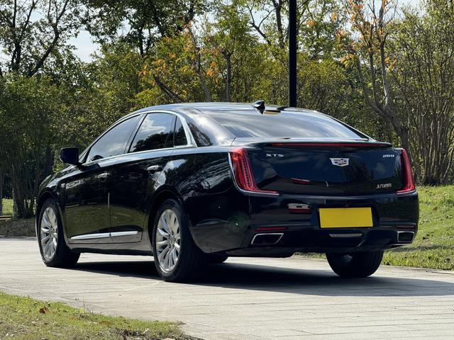 Cadillac XTS