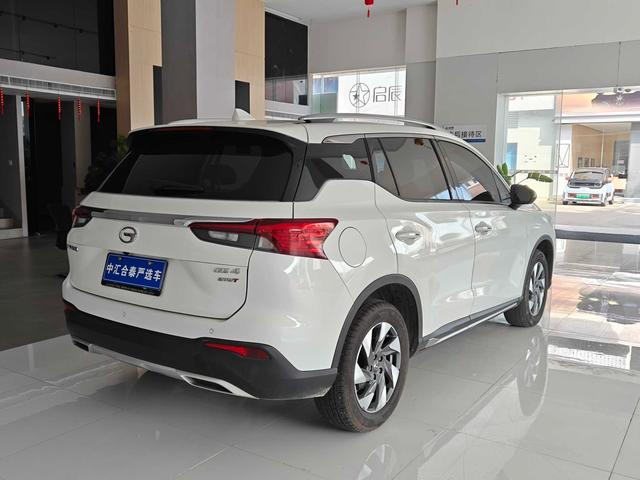 GAC Trumpchi GS4