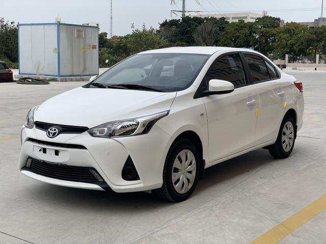 Toyota YARiS L Enjoy