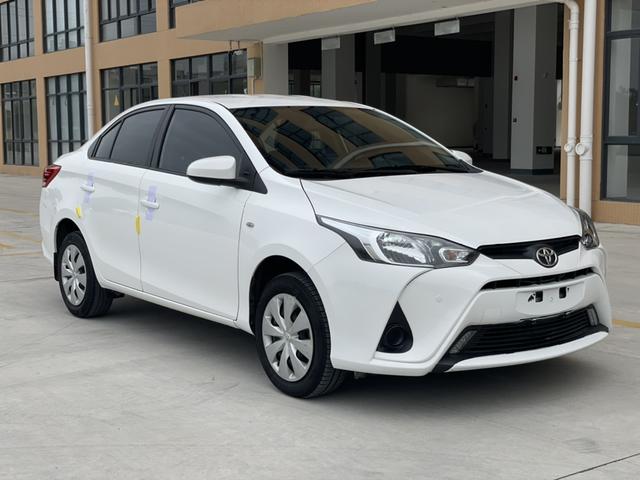 Toyota YARiS L Enjoy