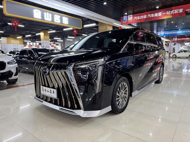 GAC Trumpchi M8