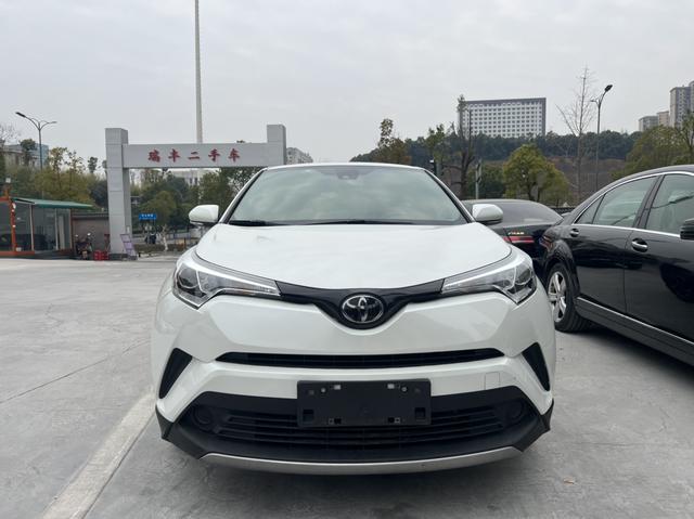 Toyota C-HR Hybrid