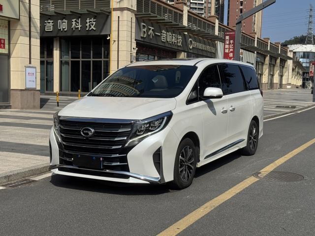 GAC Trumpchi M8