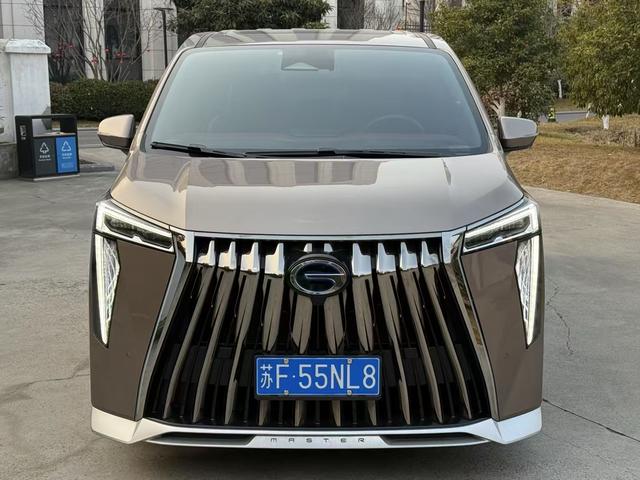 GAC Trumpchi M8