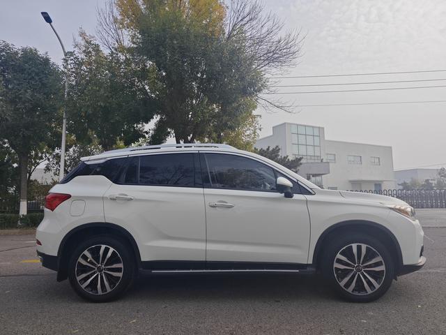 GAC Trumpchi GS4