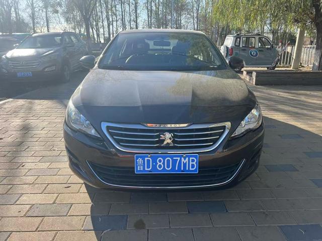 Peugeot 408