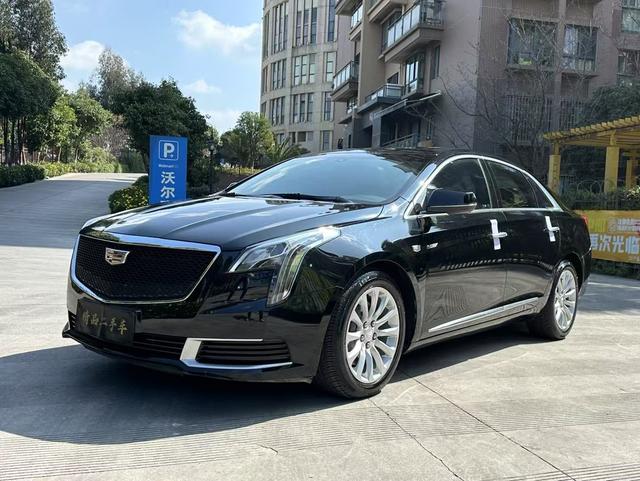 Cadillac XTS