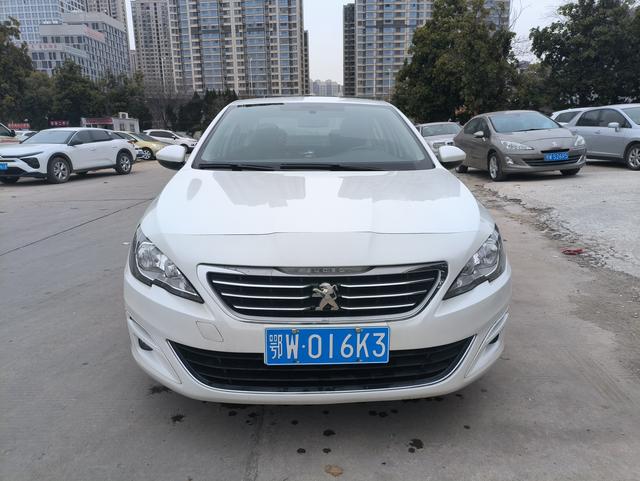 Peugeot 408